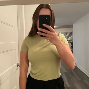 Babaton Pistachio Tshirt